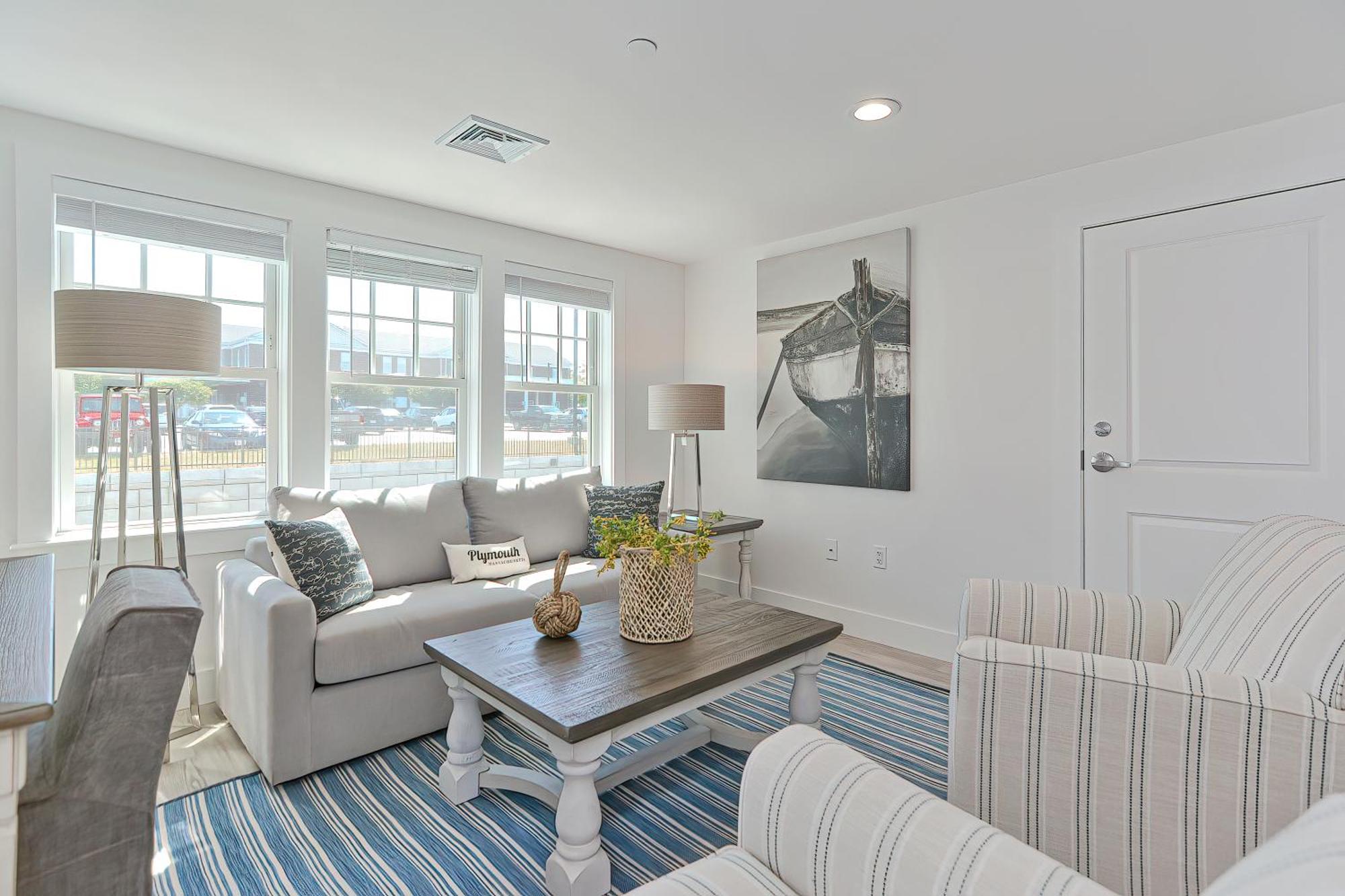 Harbourtown Suites On Plymouth Harbor Exterior foto